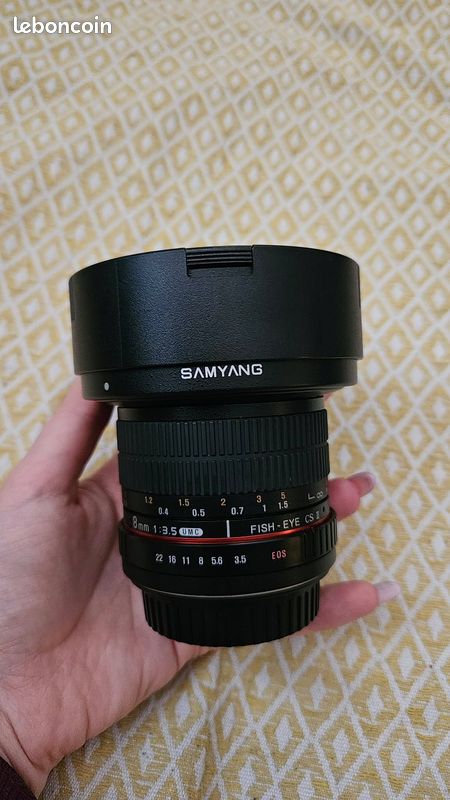 Objectif Fisheye Samyang 8mm f/3.5 UMC CS II - Monture Canon EF-S (image 1)