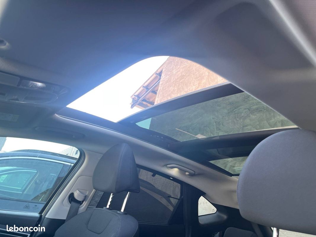 HYUNDAI Tucson 1.6 T-GDI 230 Hybrid BVA6 Creative (image 28)
