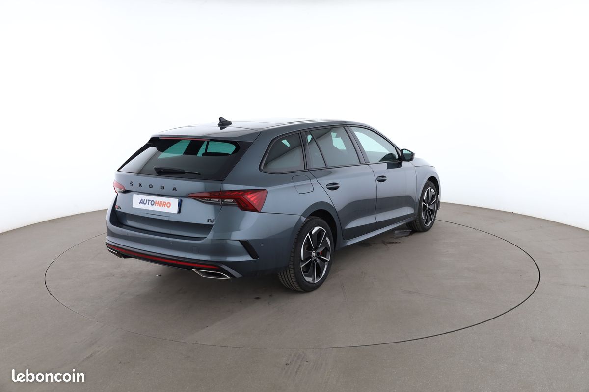 Skoda Octavia Combi 1.4 TSI PHEV iV RS DSG6e 245 ch (image 3)