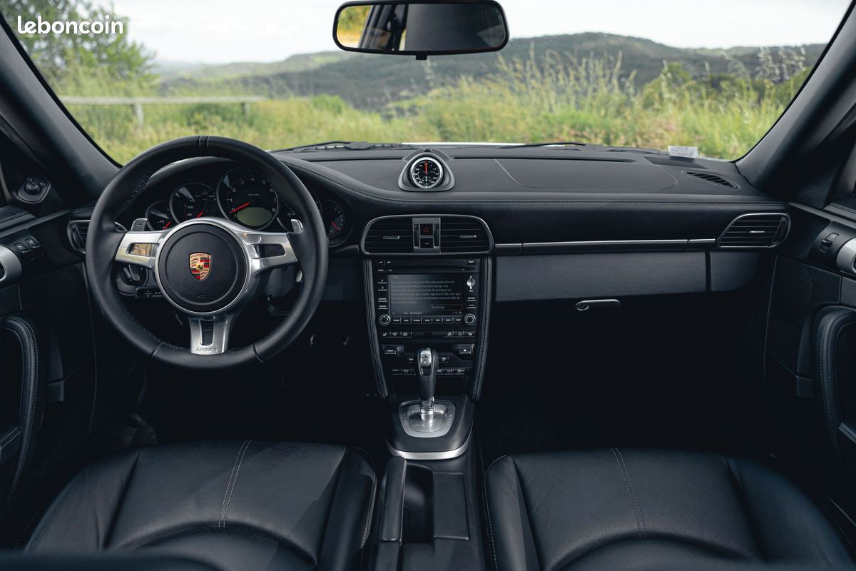 Porsche 997.2 Carrera GTS - Etat exceptionnel - Seconde main - Faible kilométrage - Carnet d’entretien - Garantie (image 8)