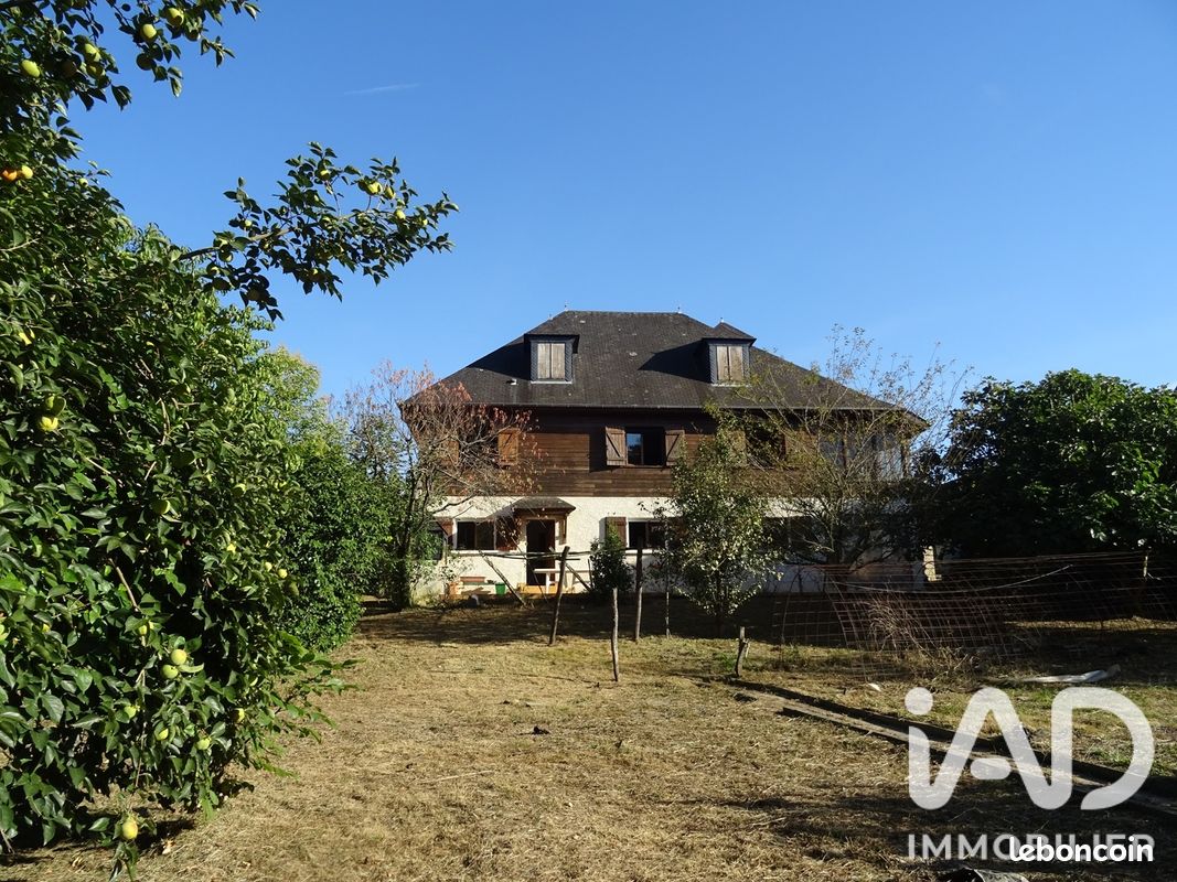 Maison 9 pièces 175 m² · à Tardets-Sorholus · 175 m² · 190 000 €