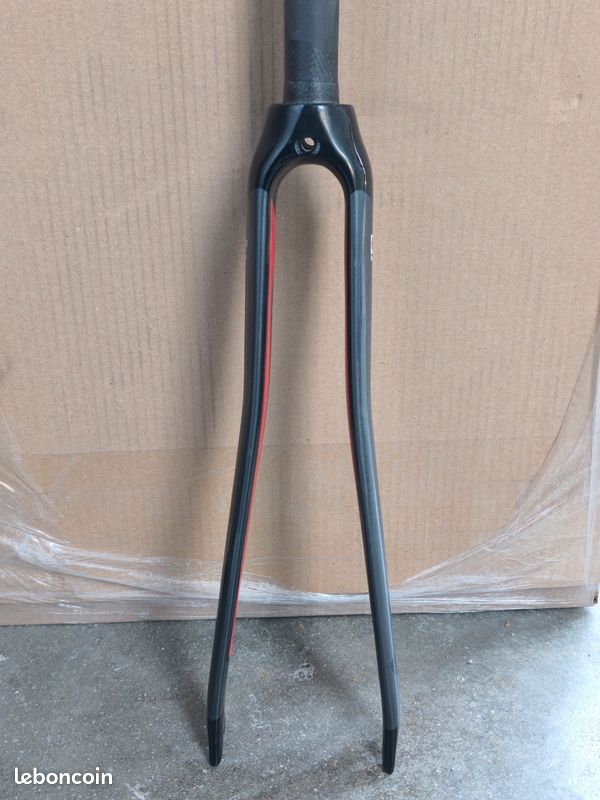Fourche Carbone Reynolds 700C - 502g, 163 Mm, Pivot 1 Pouce