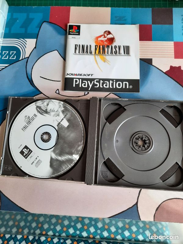 Jeu PlayStation 1 Final Fantasy VIII (FF8) - Version PAL Française - 4 CD - Bon état