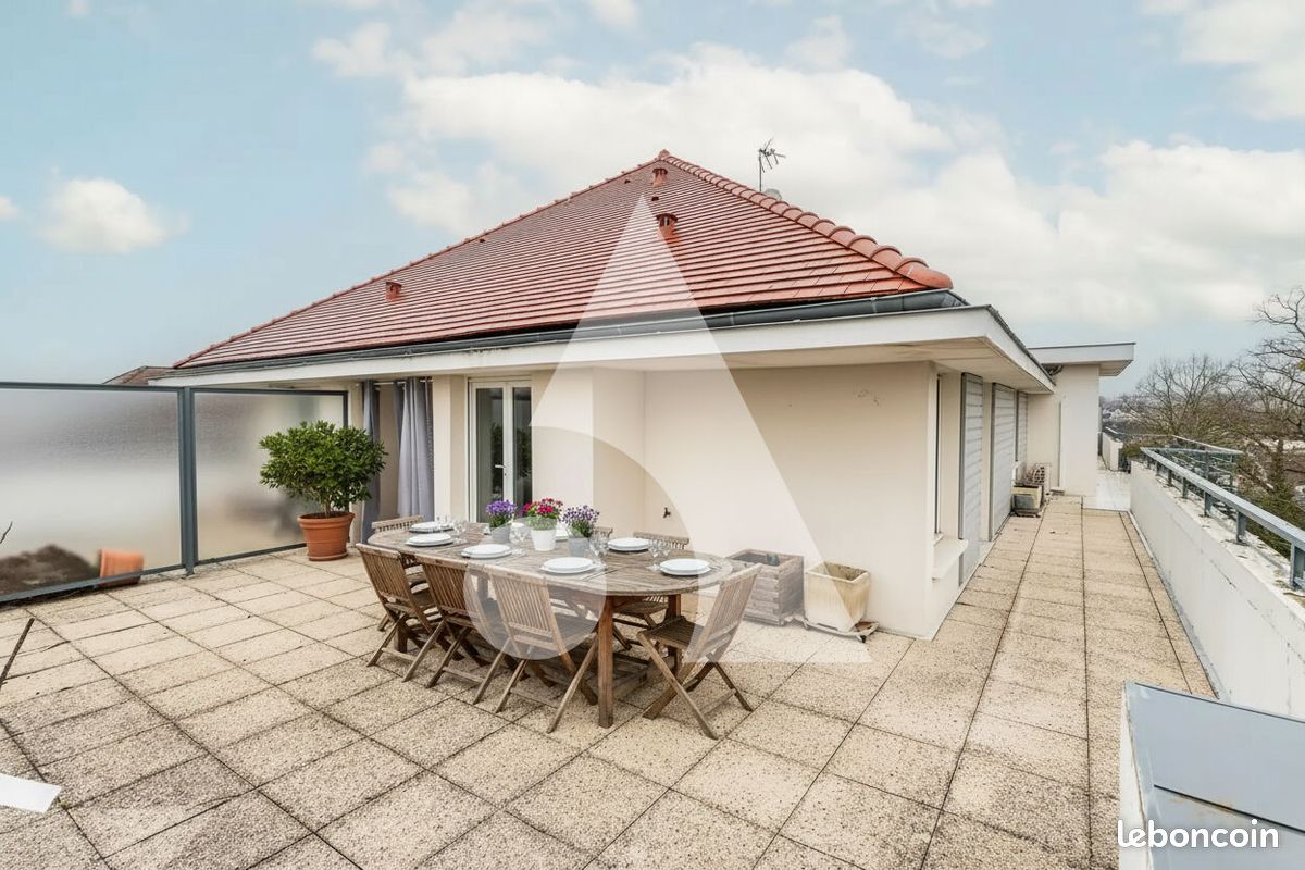 Appartement 5 pièces 102 m² · à Arpajon · 102 m² · 349 000 €