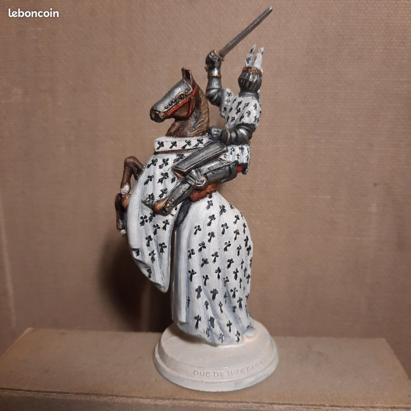 Figurines Mokarex Tours Rondes Pour Jeu D'échecs Médiéval - Échelle 54mm - 2 Pièces - Occasion Comme Neuf