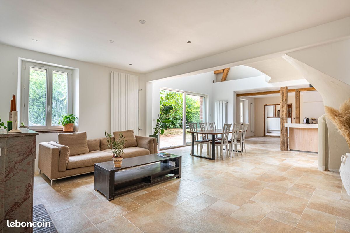 Maison 7 pièces 205 m² · à Chartres · 205 m² · 395 000 €