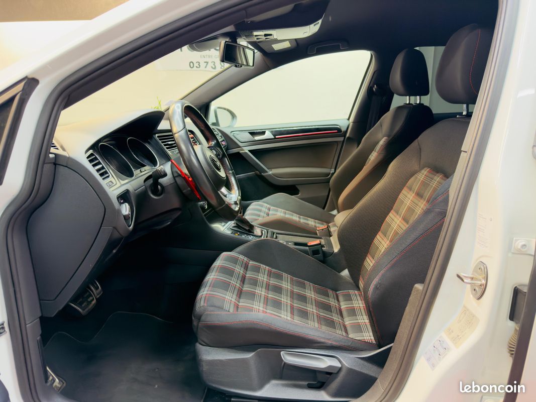 VOLKSWAGEN Golf VII 7 GTI Performance 230 DSG – Origine France – Carnet complet – 3 ième main (image 11)
