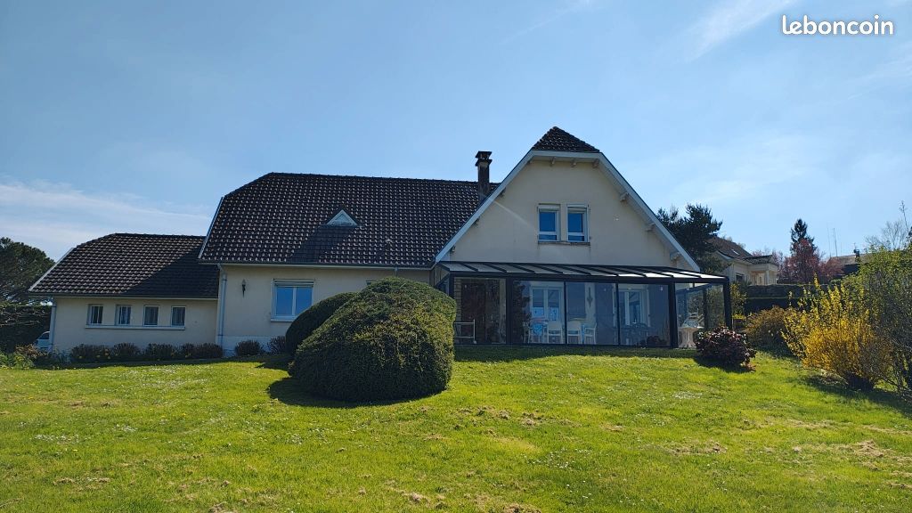 Maison 7 pièces 167 m² · à Decazeville · 167 m² · 249 000 €