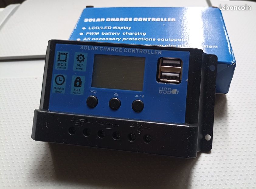 Regulateur Panneau Solaire 12v Régulateur Solaire PWM 30A 12V/24V