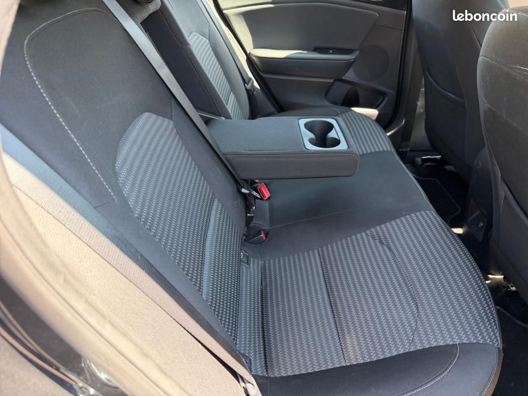 Kia CEED III (2) 1.6 CRDI 136 MHEV Active Business IBVM6 (image 21)