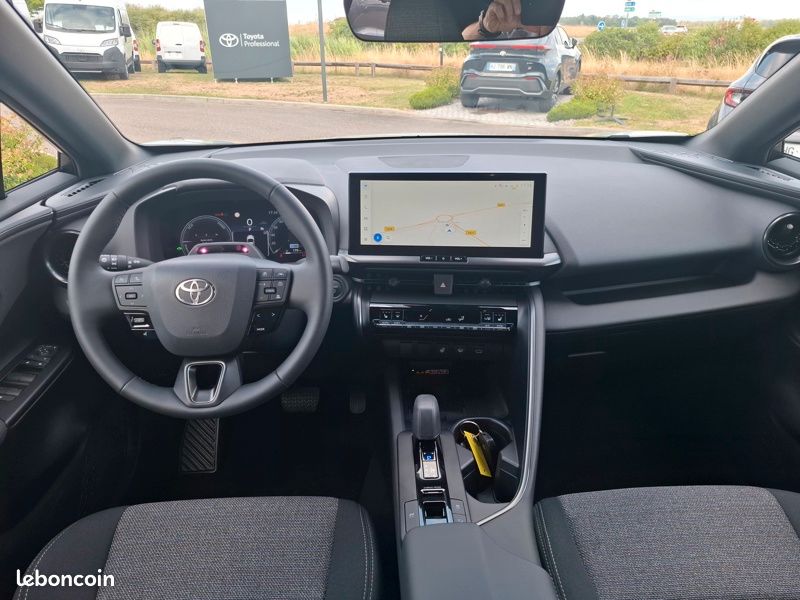 Toyota C-HR HYBRIDE 140 GRAPHIC MY26 GR (image 11)