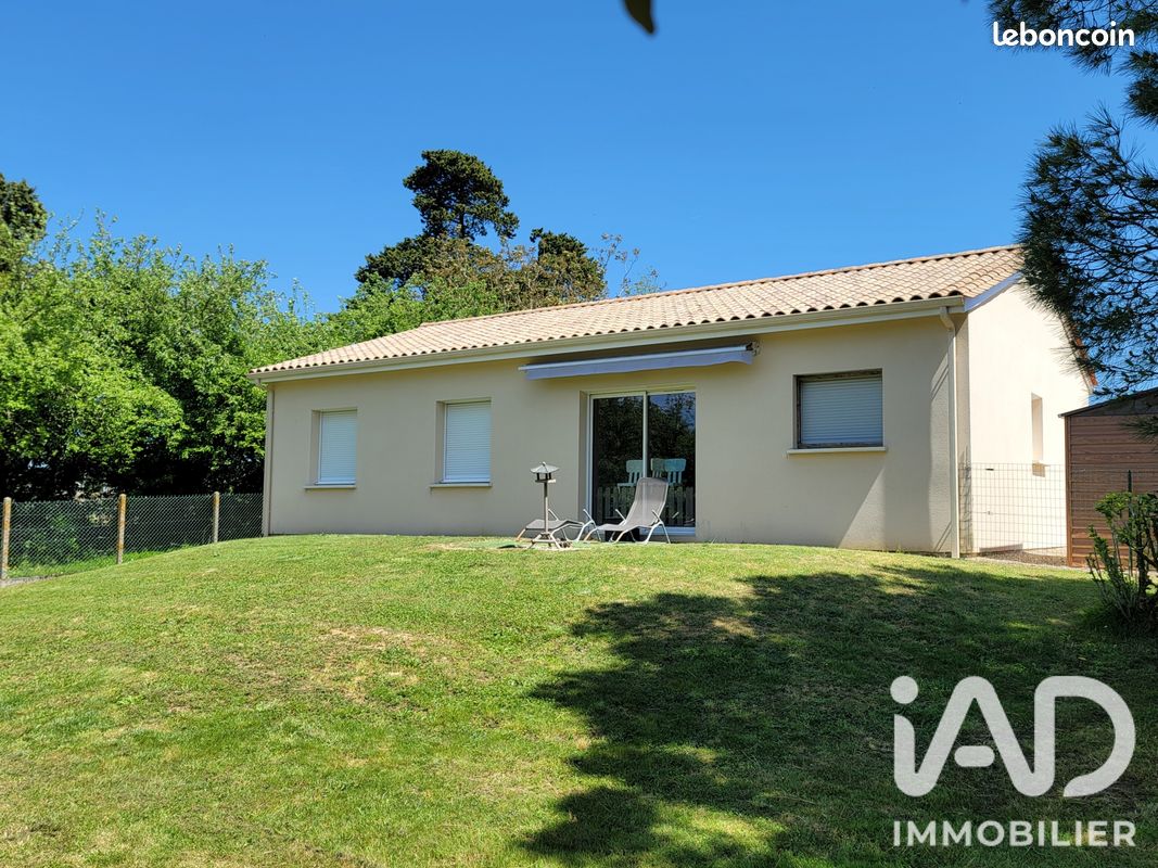 Maison 5 pièces 90 m² · à Saint-Méard-de-Gurçon · 90 m² · 850 €/mois