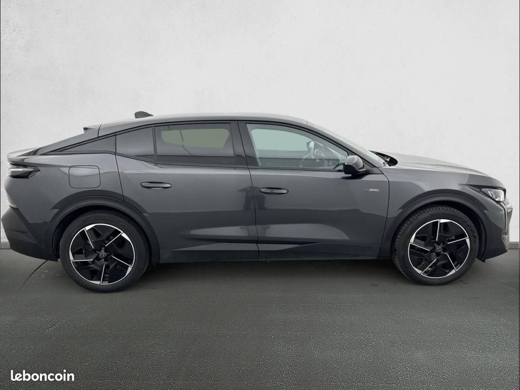 Peugeot 408 PHEV 225 e-EAT8 - Allure Pack (image 4)