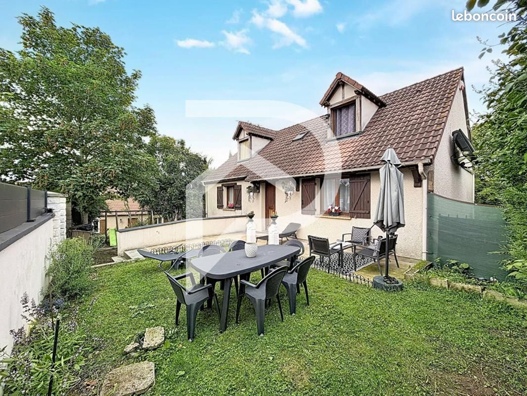 Maison 8 pièces 102 m² · à Vernouillet · 102 m² · 260 000 €