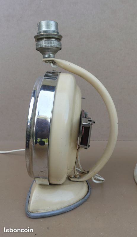 Ancien réveil lampe de chevet JAZ LAMPIC / JAZIC rare vintage FONCTIONNE abat-jour lamelles plastique années 50 (image 10)