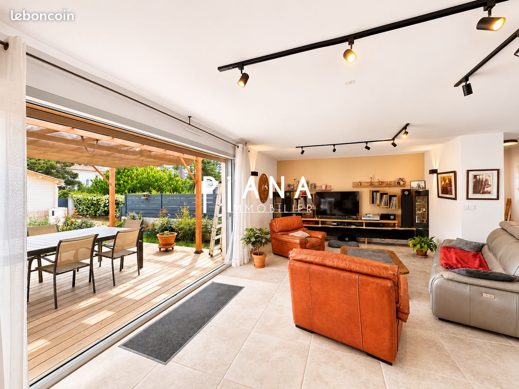 Maison 4 pièces 137 m² · à Saint-Zacharie · 137 m² · 550 000 €
