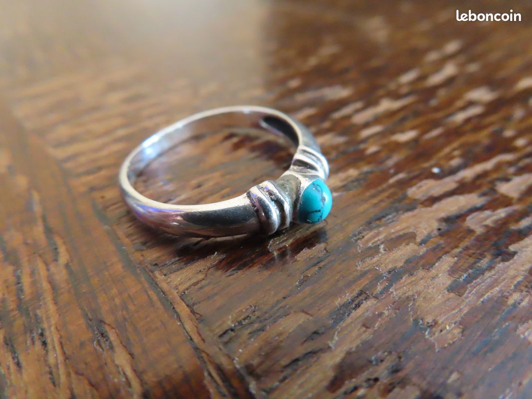 Bague Argent Massif Avec Pierres Multicolores Carré - Taille 52 - Côtés Ajourés