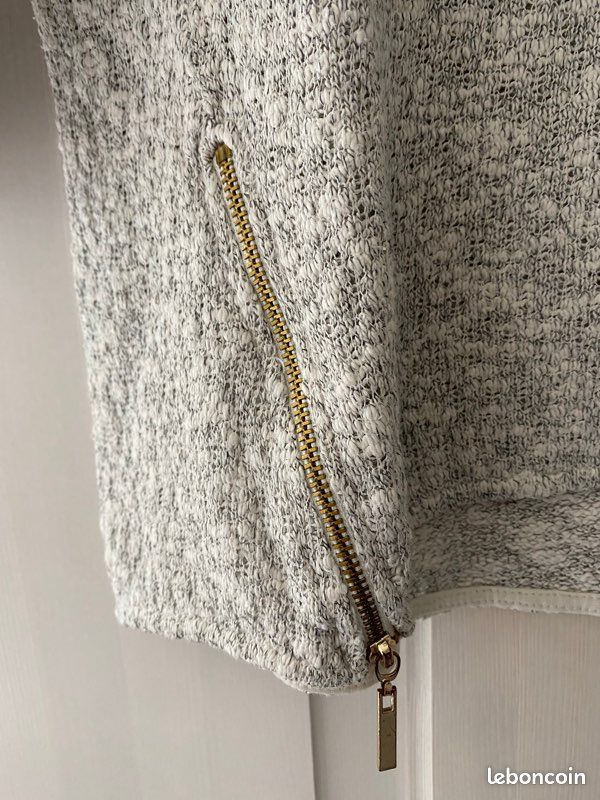 Haut gris manches 3/4 (image 2)