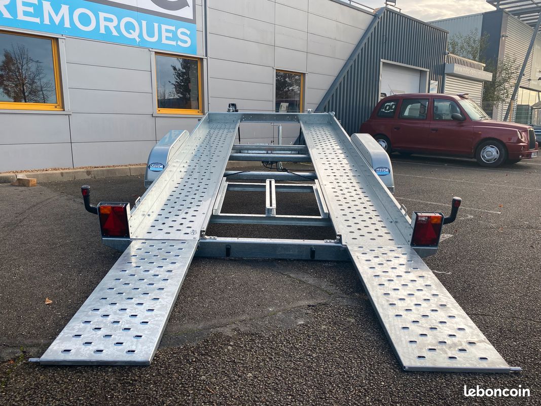Remorque plateau porte voiture lider 2 essieux basculant 39760 2500 kg de ptac disponible en stock (image 4)
