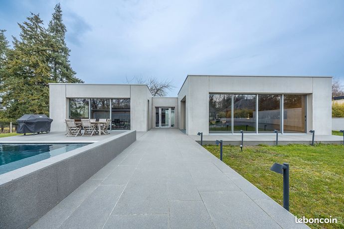 Maison 6 pièces 211 m²