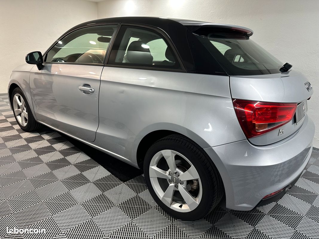 Audi A1 I Phase II 1.6 TDi 16v 116cv (image 3)