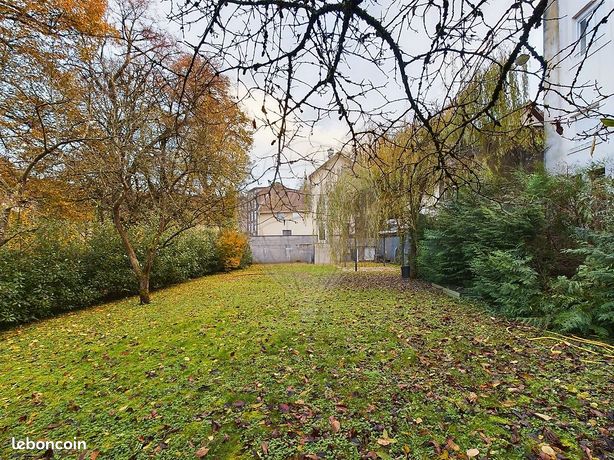 Maison 6 pièces 205 m²