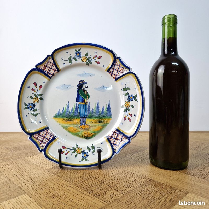 ANCIENNE PAIRE D'ASSIETTES FAIENCE DE QUIMPER HENRIOT HR - FIN XVIIIe