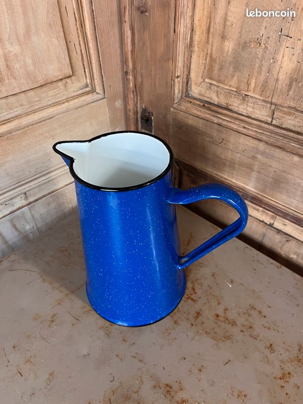 Ensemble De Camping Vintage En émail Bleu Moucheté - Pot Avec Couvercle Et 4 Bols