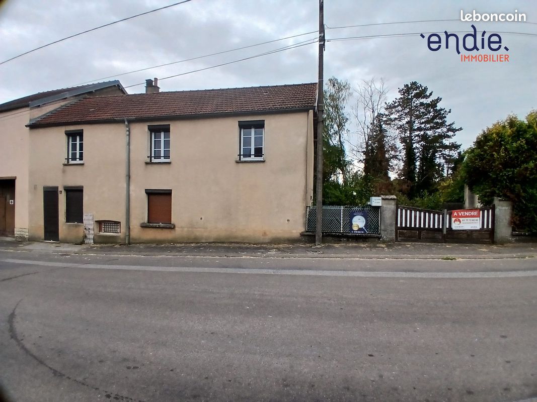 Maison 4 pièces 134 m² · à Champlitte · 134 m² · 66 000 €
