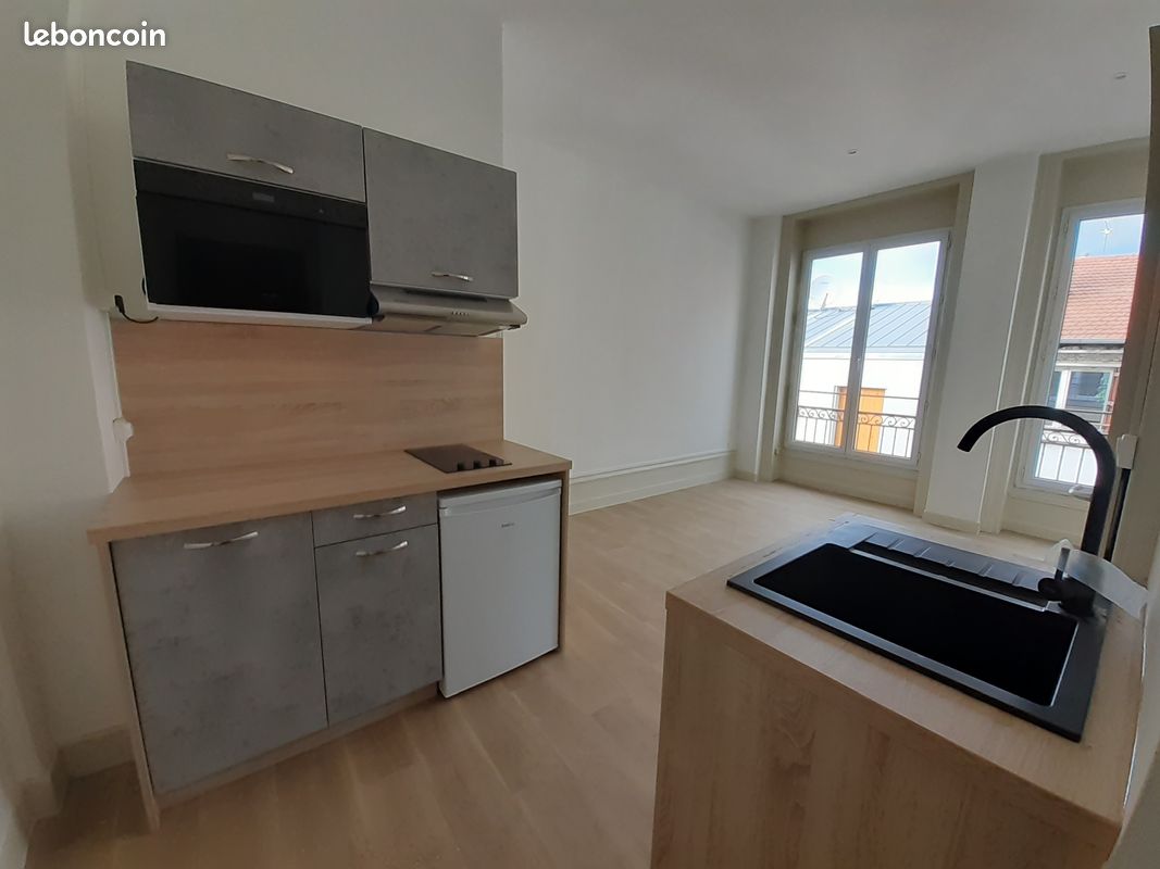 Appartement 1 pièce 25 m² · à Saint-Étienne · 25 m² · 310 €/mois