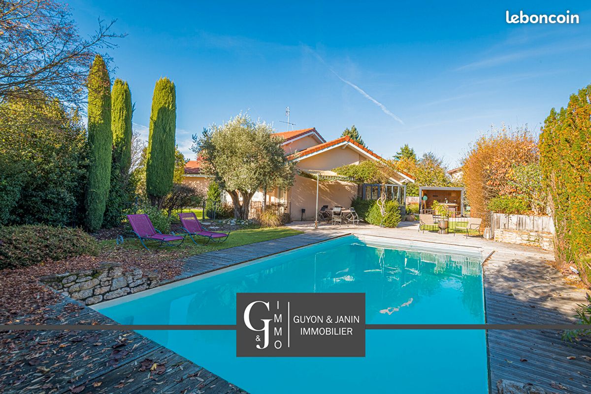 Maison 7 pièces 232 m² · à Péronnas · 232 m² · 750 000 €