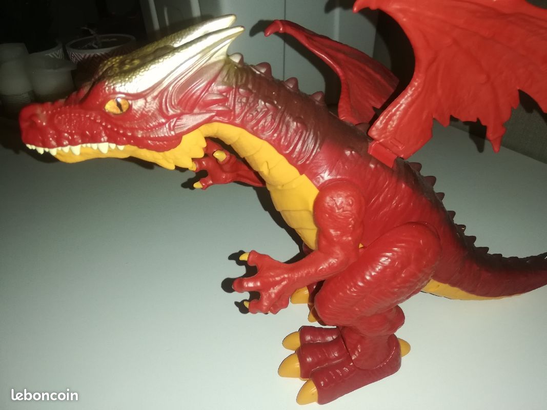 Dragon robot (image 2)