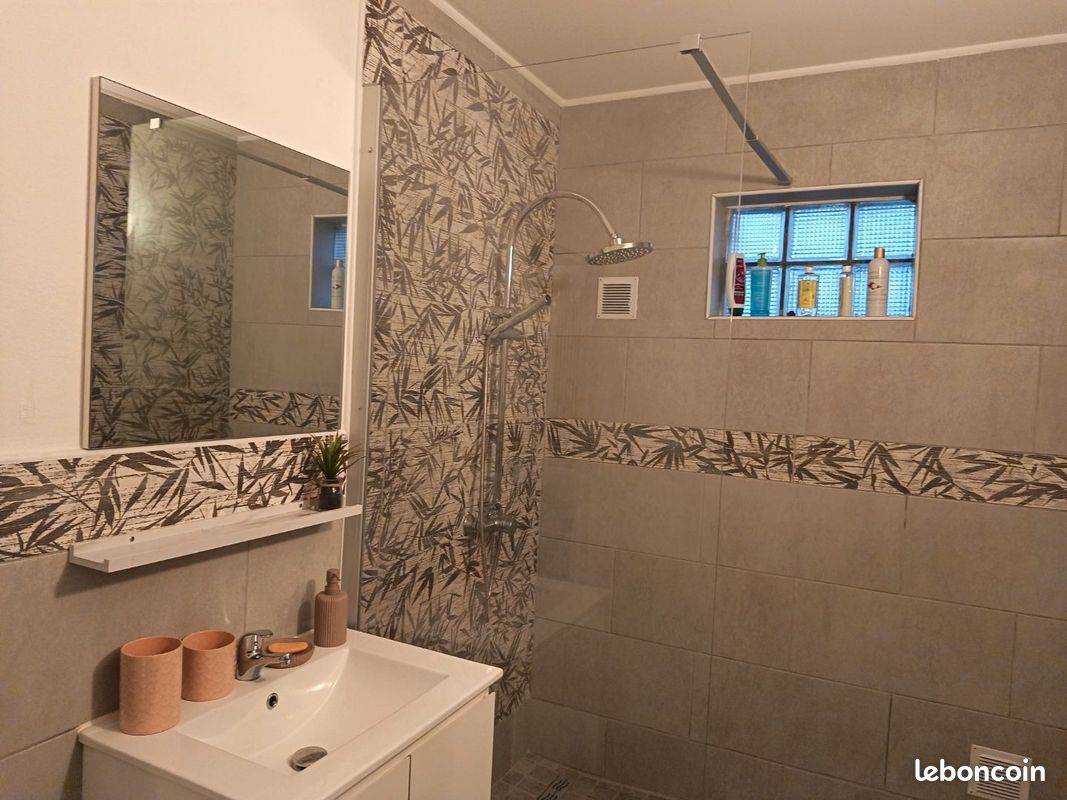 Appartement 3 pièces 75 m² · à Saint-Paul · 75 m² · 1 150 €