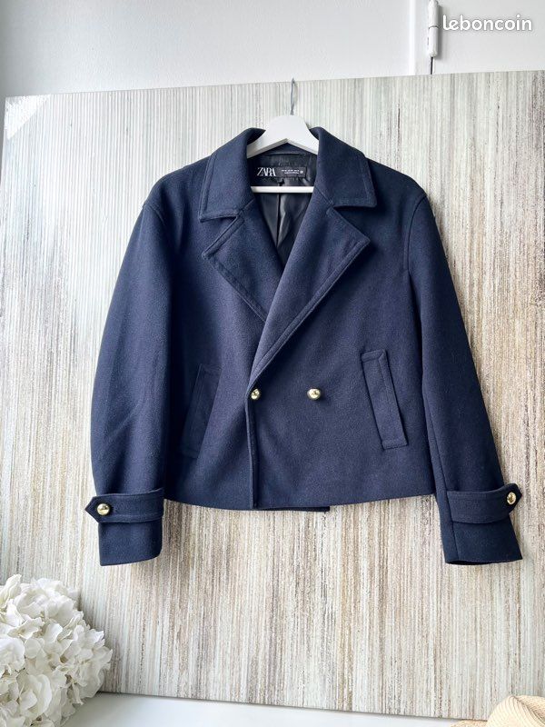 Manteau court croisé Zara bleu marine foncé taille XS Vêtements
