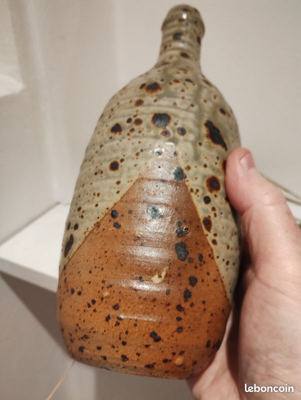 Vase bouteille en grès pyrite terre de Puisaye Charles Gaudry avec un élégant col (image 5)