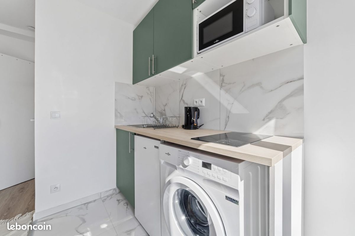 Appartement 1 pièce 14 m² · à Paris · 14 m² · 750 €