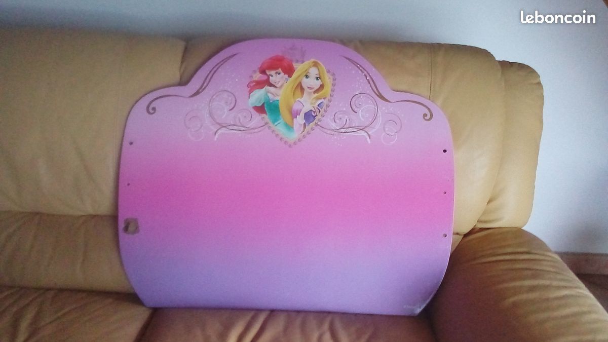 Tete de lit Disney fille (image 1)
