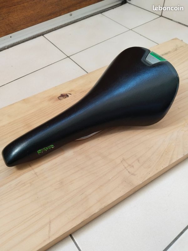 Selle Vélo Vintage Vetta / Selle San Marco FMOSER En Cuir - Noir, Rail 7x7mm, Décollage Neuf