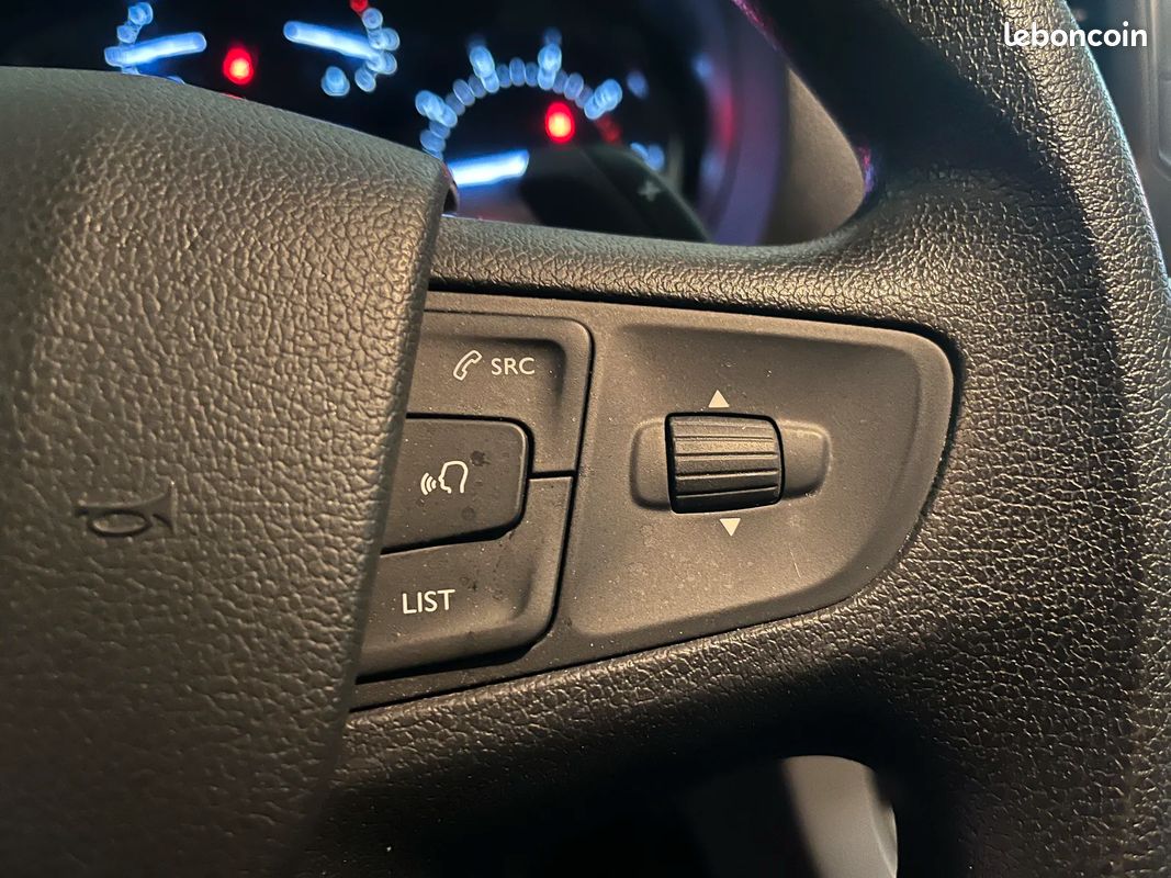 Peugeot EXPERT Urban Compact (image 21)
