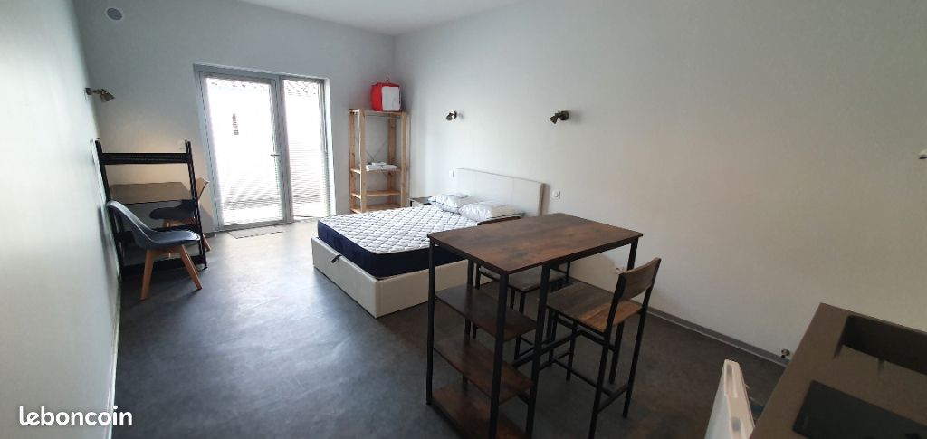 Appartement 1 pièce 28 m² · à Rignac · 28 m² · 327 €/mois