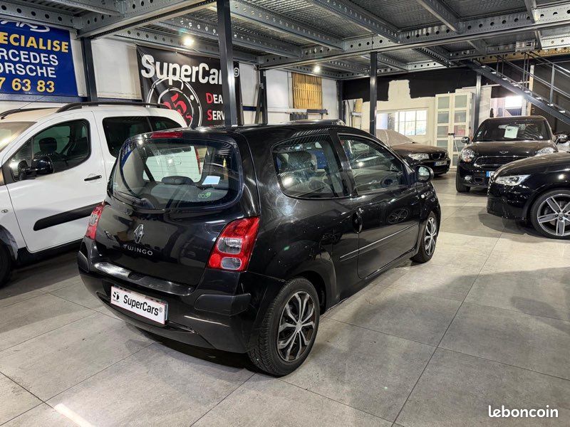 Renault Twingo 2 1.2 60 CH Expression (image 7)