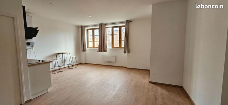 Studio 1 pièce 37 m²