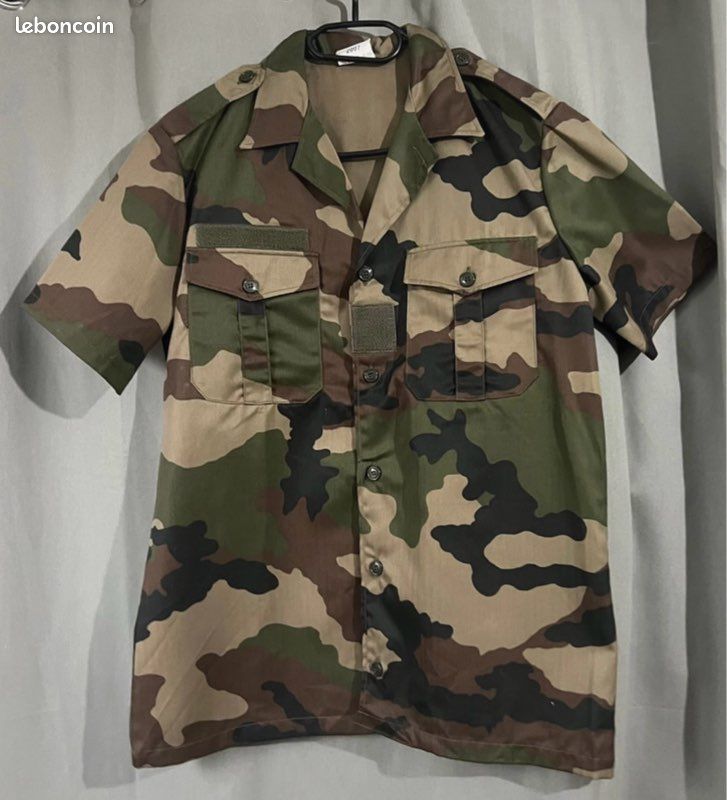 Chemise armee francaise dans autres uniformes, coiffures et casques militaires de collection