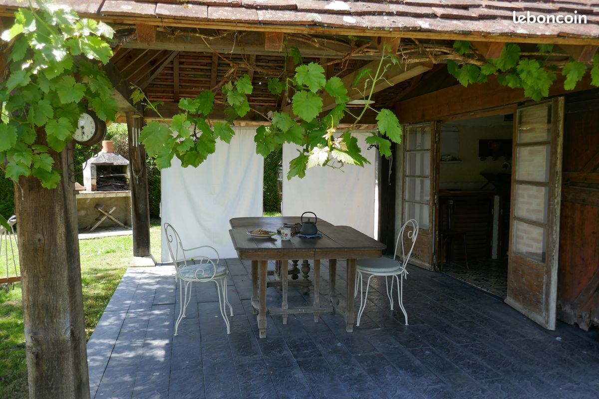 Maison 5 pièces 106 m² · à Saint-Hippolyte · 106 m² · 153 000 €