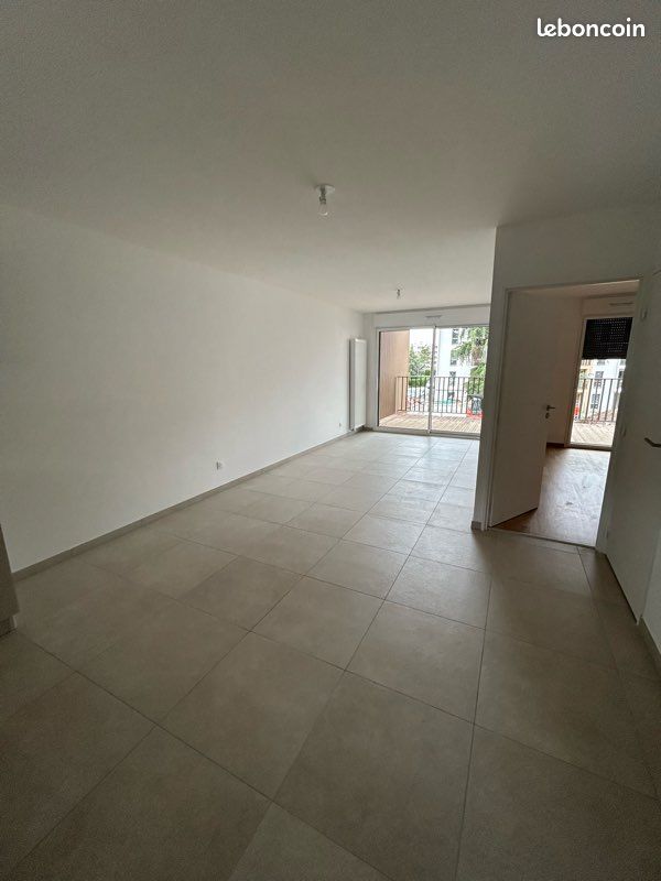 Appartement 2 pièces 48 m² · à Décines-Charpieu · 48 m² · 870 €/mois