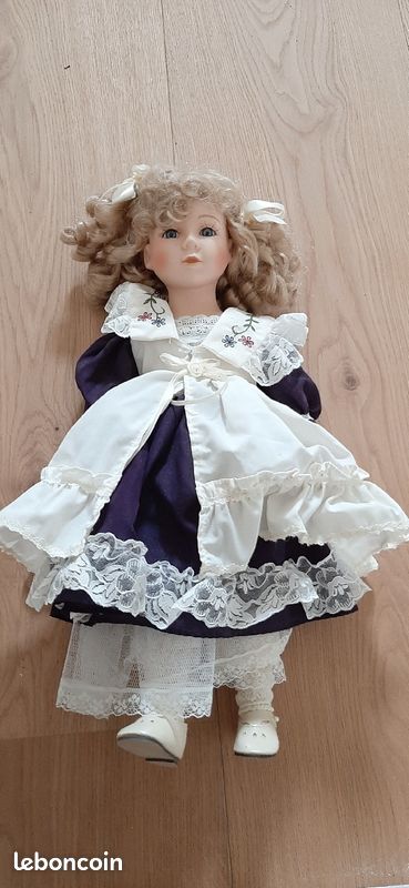 Poupée en porcelaine (image 3)