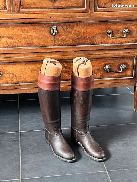 Ancienne Cravache D'équitation En Cuir Et Bois - Fabriquée Au Royaume-Uni - Longueur 53 Cm