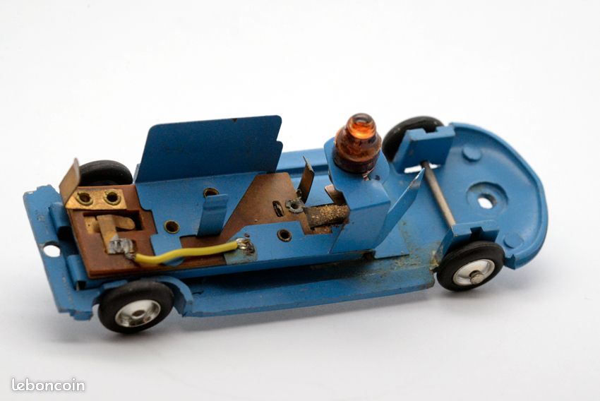 Miniature CIJ EUROPARC - Citroën Break ID 19 - Croix Rouge Française - Dinky/JRD