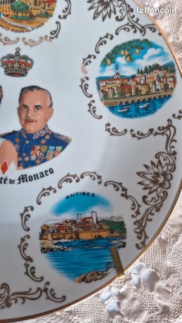 Ancienne Assiette En Porcelaine - Grace Et Rainier De Monaco