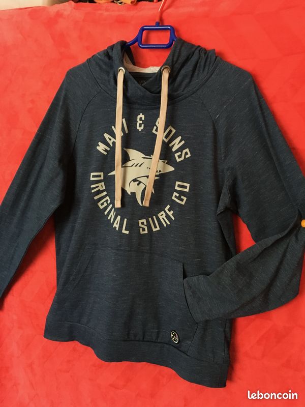 Joli sweat à capuche MAUI & Sons bleu turquoise motif requin taille M (image 3)